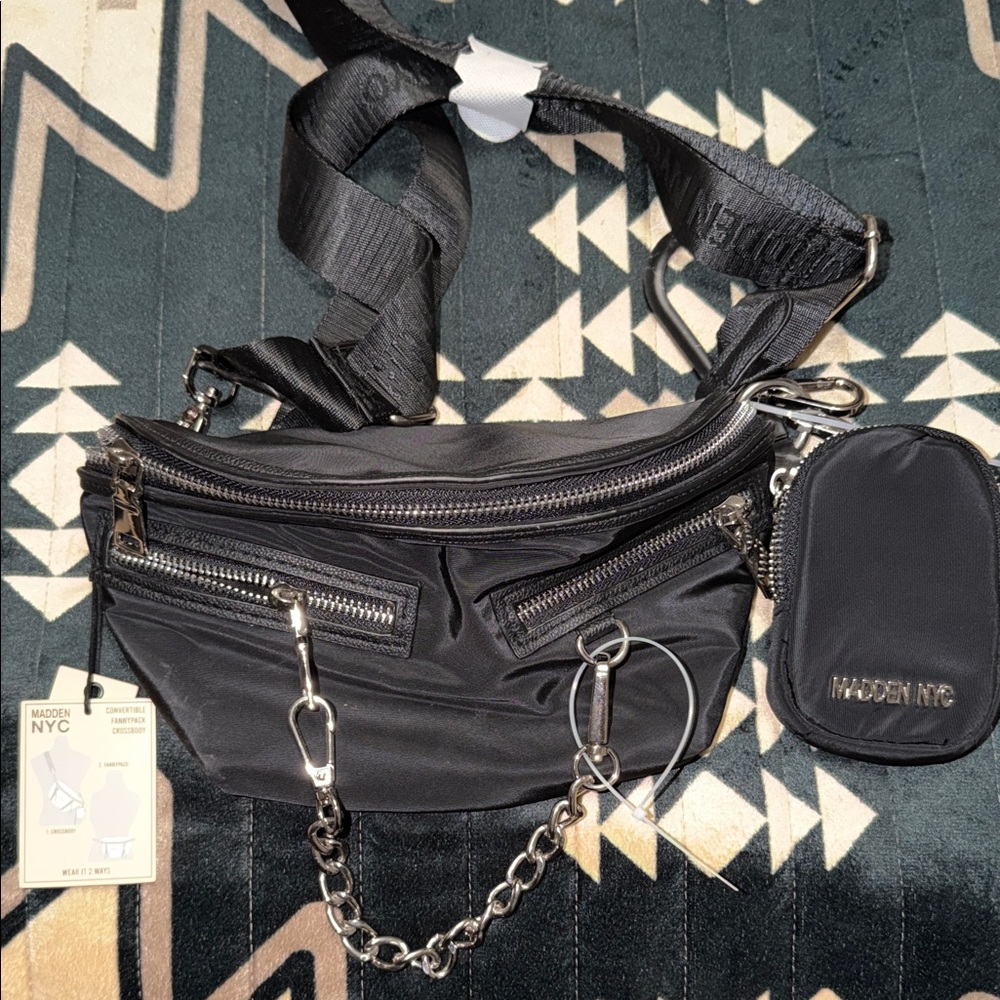 Steve Madden Black Crossbody Bag with Chain Accents